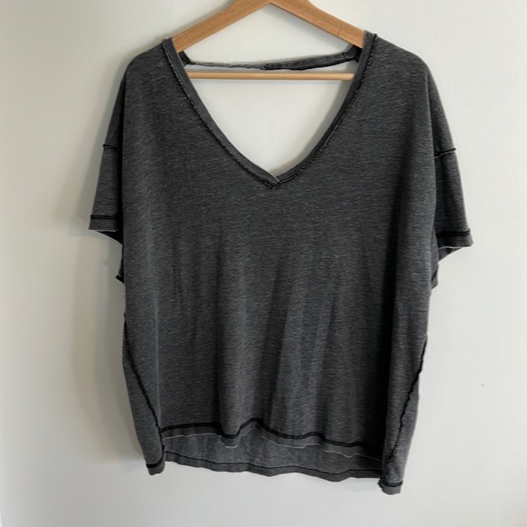 Free people we the free low back oversized grey short sleeved shirt size M - Picture 1 of 3